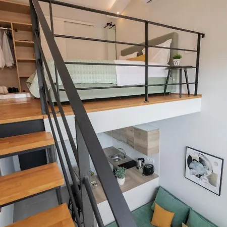 Cosy & Elegant Loft In The Center זקינטוס טאון
