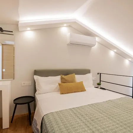 Cosy & Elegant Loft In The Center דירה