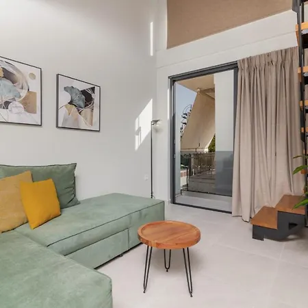 Cosy & Elegant Loft In The Center זקינטוס טאון